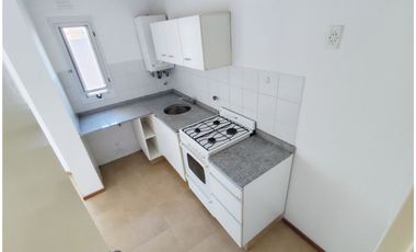 ALQUILA: Dpto 2 Dormitorios + Escritorio, Balcón / B° General Paz