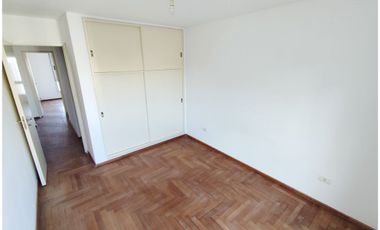 ALQUILA: Dpto 2 Dormitorios + Escritorio, Balcón / B° General Paz