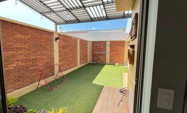 Casa en renta en Lomas Virreyes Calimaya, modelo Madeira