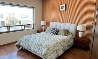 Casa en renta en Lomas Virreyes Calimaya, modelo Madeira