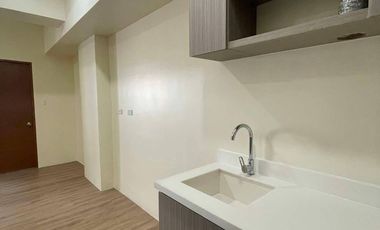 𝐑𝐞𝐚𝐝𝐲-𝐟𝐨𝐫-𝐎𝐜𝐜𝐮𝐩𝐚𝐧𝐜𝐲 𝐂𝐨𝐧𝐝𝐨𝐦𝐢𝐧𝐢𝐮𝐦 𝐰𝐢𝐭𝐡 𝐩𝐫𝐞𝐦𝐢𝐮𝐦 𝐚𝐦𝐞𝐧𝐢𝐭𝐢𝐞𝐬 inMandaue City near Ateneo De Cebu