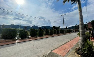 Casa de dos niveles en Rodamontal, Cogua Cundinamarca