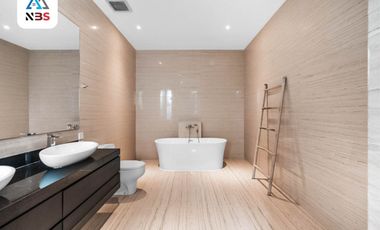 FOR SALE LUXURY VILLA WITH BEAUTIFUL SWIMMING POOL AND VIEW AT KUTA SELATAN BALI