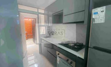 Se vende departamento duplo en primer piso con patio.