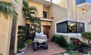 Casa en venta en Cuernavaca, Delicias, alberca