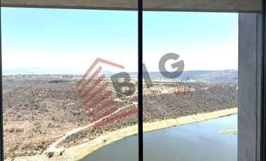 Departamento Penthouse en Venta, de dos niveles dentro de condominio en Cañadas del Lago, Corregidora