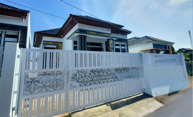 Dijual Rumah di Bayu Kawasan Batoh - Dekat Jalan Mohammad Taher dan Simpang AMD Batoh!