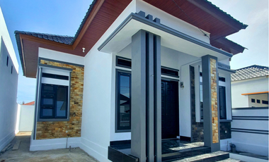 Dijual Rumah di Bayu Kawasan Batoh - Dekat Jalan Mohammad Taher dan Simpang AMD Batoh!