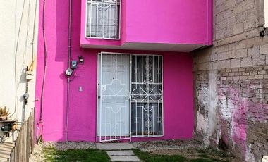 Casa recién remodelada en La Guadalupana, 2 rec, 1 est., acepto créditos