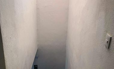 Casa recién remodelada en La Guadalupana, 2 rec, 1 est., acepto créditos