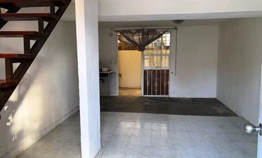 Casa recién remodelada en La Guadalupana, 2 rec, 1 est., acepto créditos