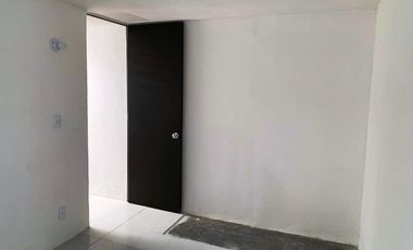 Casa recién remodelada en La Guadalupana, 2 rec, 1 est., acepto créditos