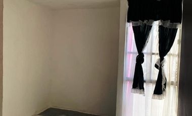 Casa recién remodelada en La Guadalupana, 2 rec, 1 est., acepto créditos