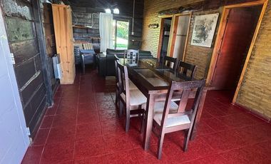 CABAÑA AMOBLADA DE TRONCO, 2 DORMITIRIOS, COCHERA X2, PILETA. ESCRITURA.POTRERO DE GARAY, Bº DEL LAGO. ESCRITURA