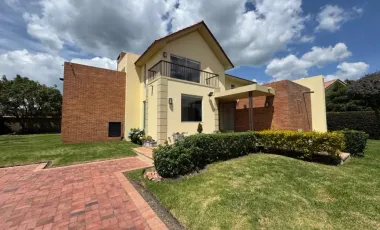 AMPLIA CASA CAMPESTRE