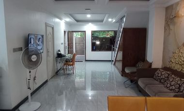 Rumah Full Renovasi di Taman Palem Lestari Dekat Mall