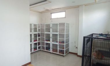 Rumah Full Renovasi di Taman Palem Lestari Dekat Mall