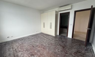 The Suites For Lease 4 Bedroom with 3 Parking BGC Taguig City