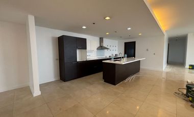 The Suites For Lease 4 Bedroom with 3 Parking BGC Taguig City