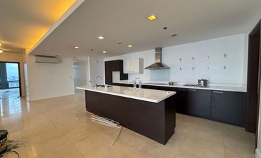 The Suites For Lease 4 Bedroom with 3 Parking BGC Taguig City