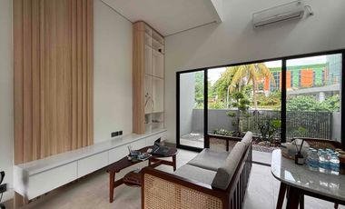 Rumah 2 lantai di Lebak Bulus Dengan Bonus Gratis Mobil Listrik dan Free Kitchen Set Jaksel