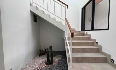 Rumah 2 lantai di Lebak Bulus Dengan Bonus Gratis Mobil Listrik dan Free Kitchen Set Jaksel