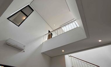 Rumah 2 lantai di Lebak Bulus Dengan Bonus Gratis Mobil Listrik dan Free Kitchen Set Jaksel