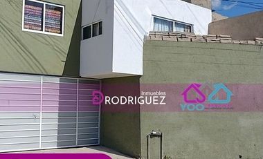 Casa seminueva con jardín a 1 km del Blvd. Minero | $980 mil