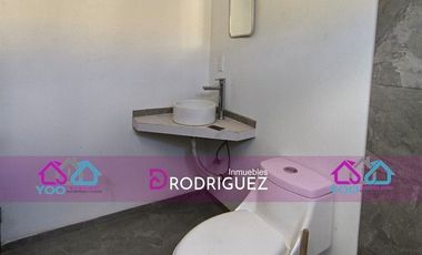 Casa seminueva con jardín a 1 km del Blvd. Minero | $980 mil