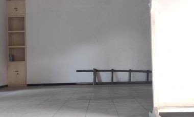 FOR SALE KIOSKS & BUSINESS SHOPHOUSES IN KEDIRI CITY CENTER