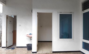 FOR SALE KIOSKS & BUSINESS SHOPHOUSES IN KEDIRI CITY CENTER