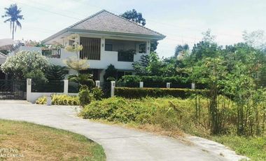 Elegant 2-Story House with Pool for sale in Dauin