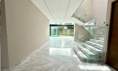 CASA A ESTRENAR EN BOSQUES DE LAS LOMAS