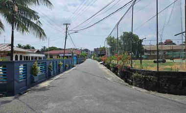 Dijual Rumah beserta Lapangan Futsal