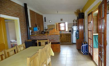 CASA 2 DORMITORIOS-TERR. ESQ. 600M2- PILETA- COCHERA- BARRIO DEL LAGO-POTRERO DE GARAY-CORDOBA-ESCRITURA