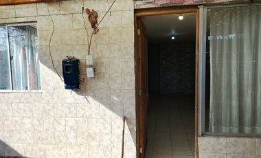 Casa de un piso en pasaje, en terreno de 113 Metros. A pasos de Avda. San Martin con Avda. Manuel Antonio Matta