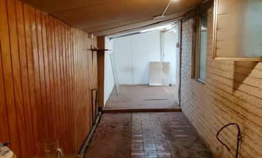 Casa de un piso en pasaje, en terreno de 113 Metros. A pasos de Avda. San Martin con Avda. Manuel Antonio Matta