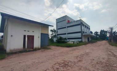 Gudang di Ayani 2 (Equator) + Tanah Samping 10x19