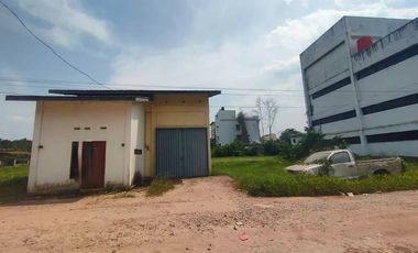 Gudang di Ayani 2 (Equator) + Tanah Samping 10x19