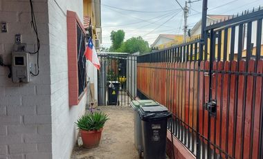 ARRIENDO CASA AISLADA 2 PISOS, EL SAGRADO 146, REMANSO, LAMPA