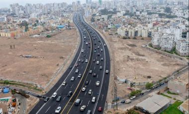 VENTA DE TERRENO – S. SURCO VIA EXPRESA | 5,417m² | 3 frentes