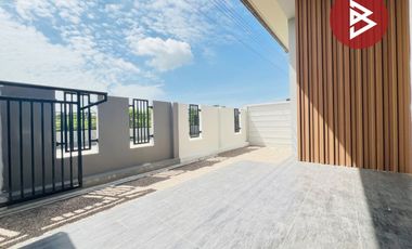 ขายบ้านแฝด หมู่บ้านมนตรี การ์เด้นวิลล์2 (Montri Gardenville2) สมุทรสงคราม