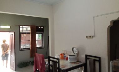 Dijual Murah Rumah Halaman Luas di Munjuljaya Purwakarta Kota