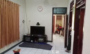 Dijual Murah Rumah Halaman Luas di Munjuljaya Purwakarta Kota