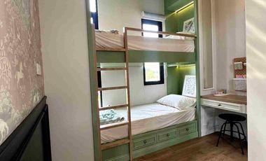 dijual rumah 3lantai siap huni Full furnished harga murah di bukit podomoro duren sawit