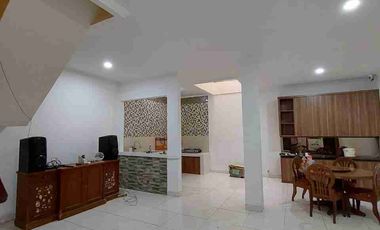 Dijual Rumah Sektor 1E