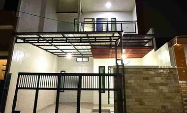 rumah cakep banget di cluster Vida - Bekasi timur