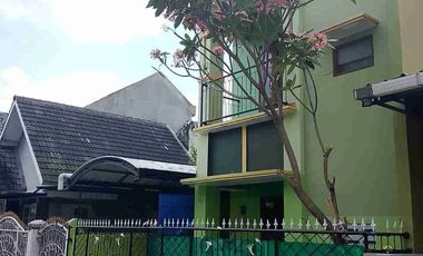 Di Sewakan Rumah demi furnished dlm perumahan dkt RS Condongcatur