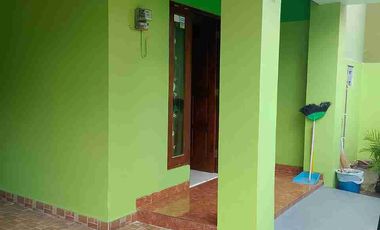 Di Sewakan Rumah demi furnished dlm perumahan dkt RS Condongcatur
