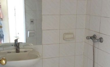 Plaza Hochstetter, amplio departamento.